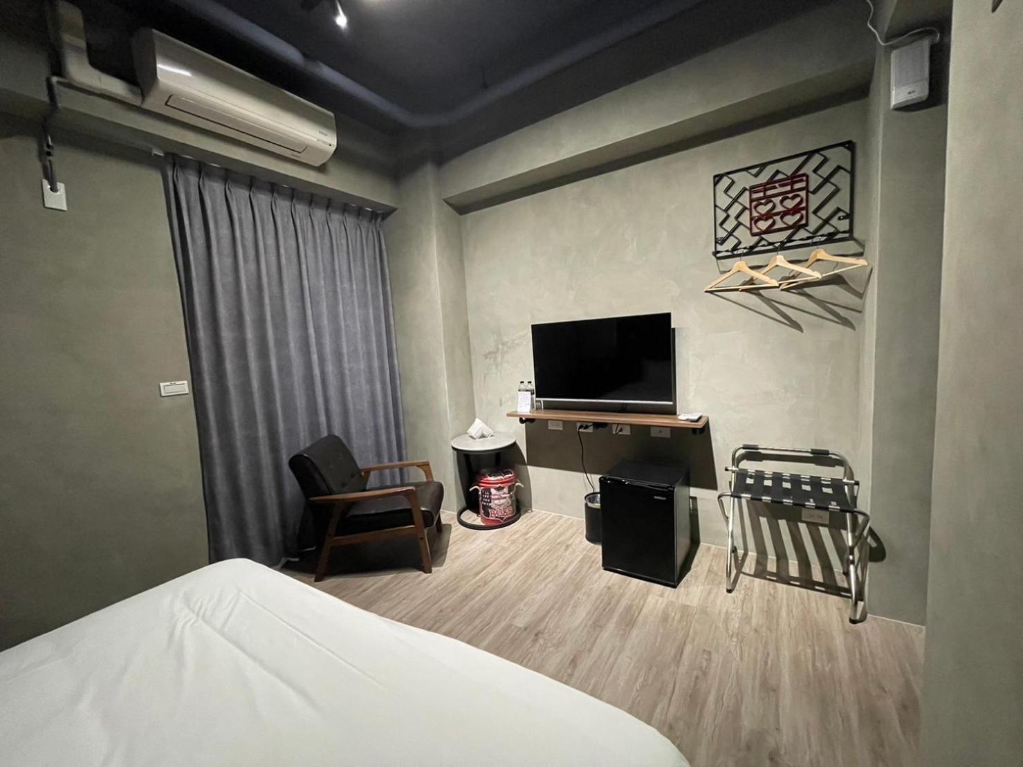 Long Lang Homestay Tainan Exterior foto